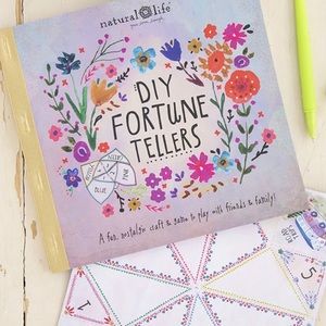 DIY Fortune Teller Book! BRAND NEW.
